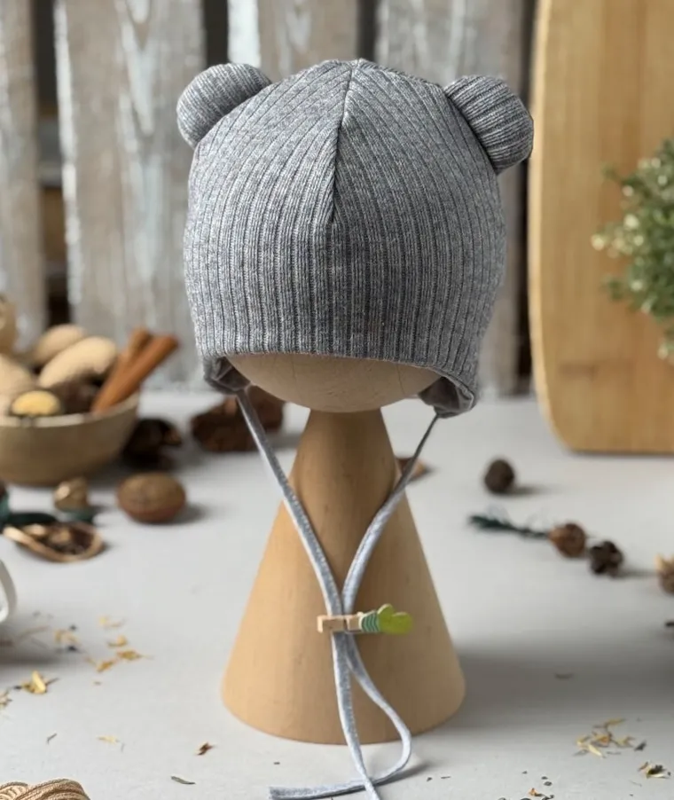 Czapka dziecięca, wiązana, sweterkowa, szara, Iltom