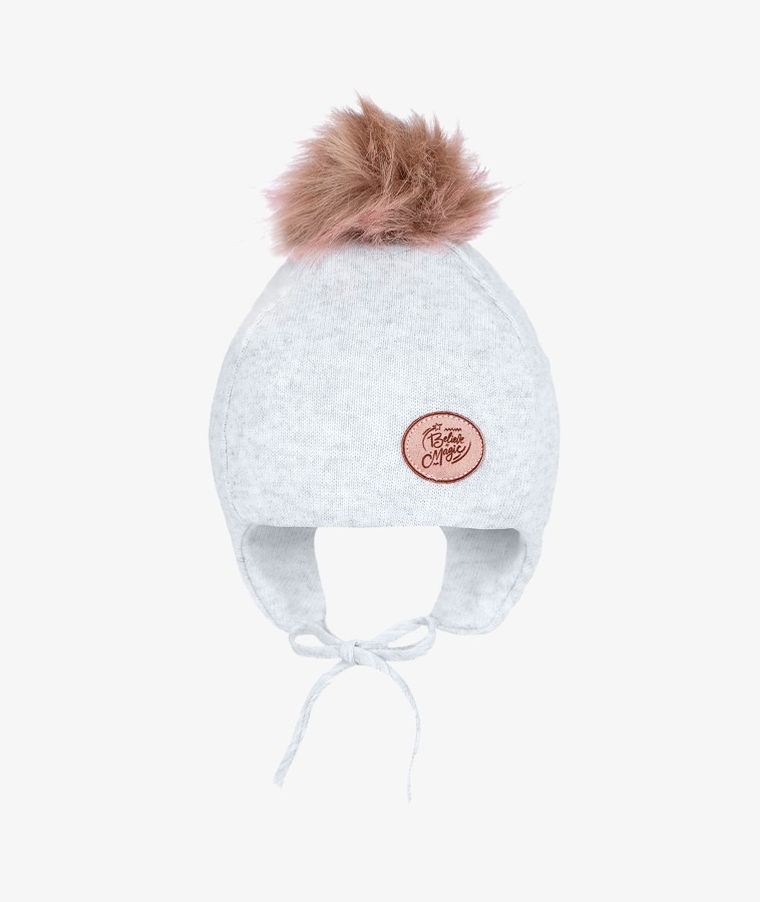 Czapka dziewczęca z pomponem, wiązana, jasnoszara, Magic, Iltom