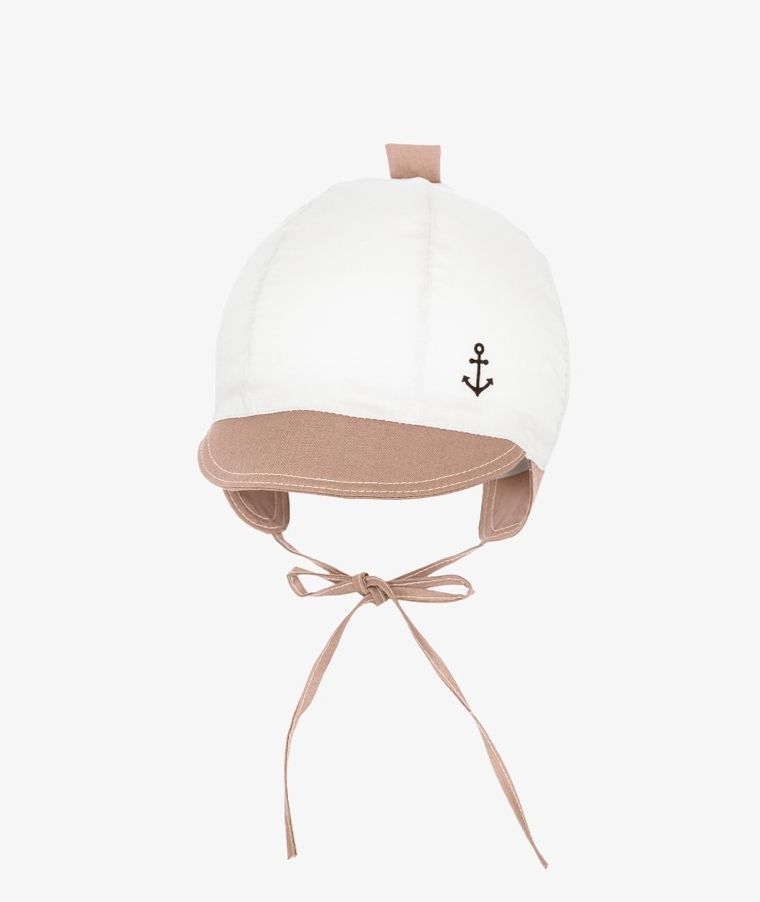 Czapka z daszkiem chłopięca, wiązana, beżowa, Iltom