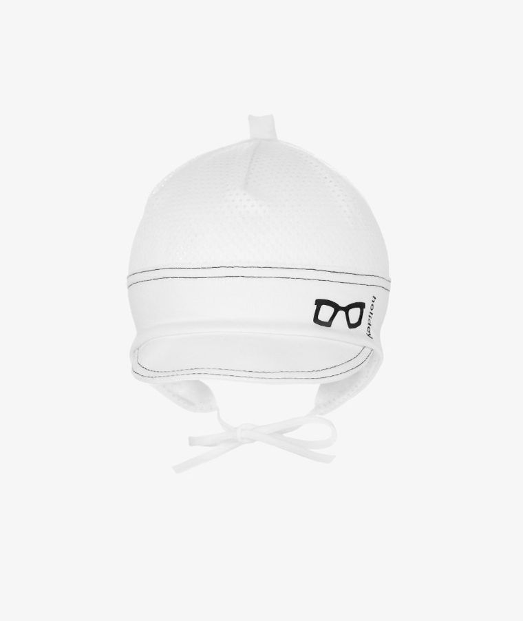 Czapka z daszkiem chłopięca, wiązana, biała, Iltom