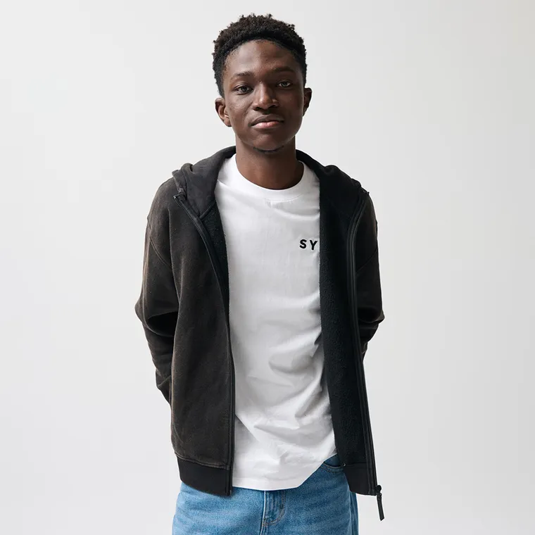 Czarna bluza oversize z kapturem zapinana na suwak NOWEAR