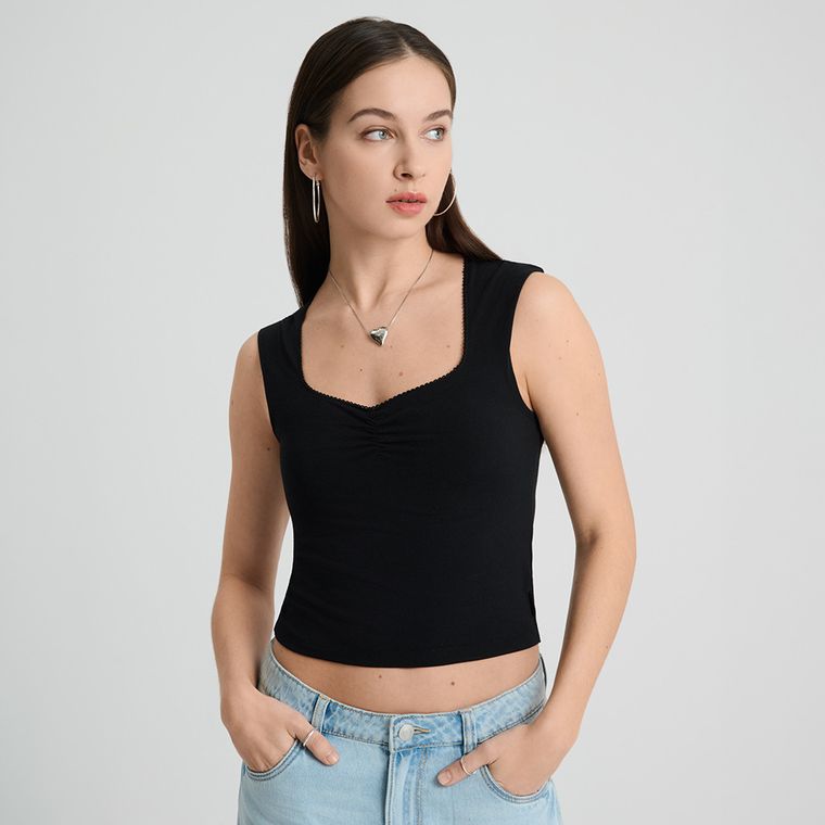 Czarny top z dekoltem NOWEAR