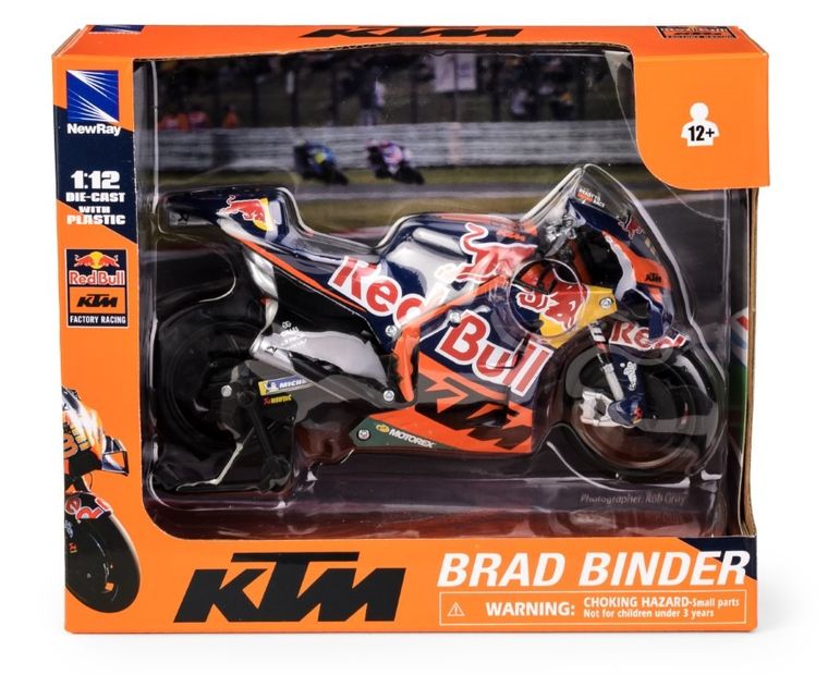 Daffi, Red Bull KTM Factory Racing Team RC16 2022 Rider: Brad Binder No.33, motocykl, model metalowy, 1:12
