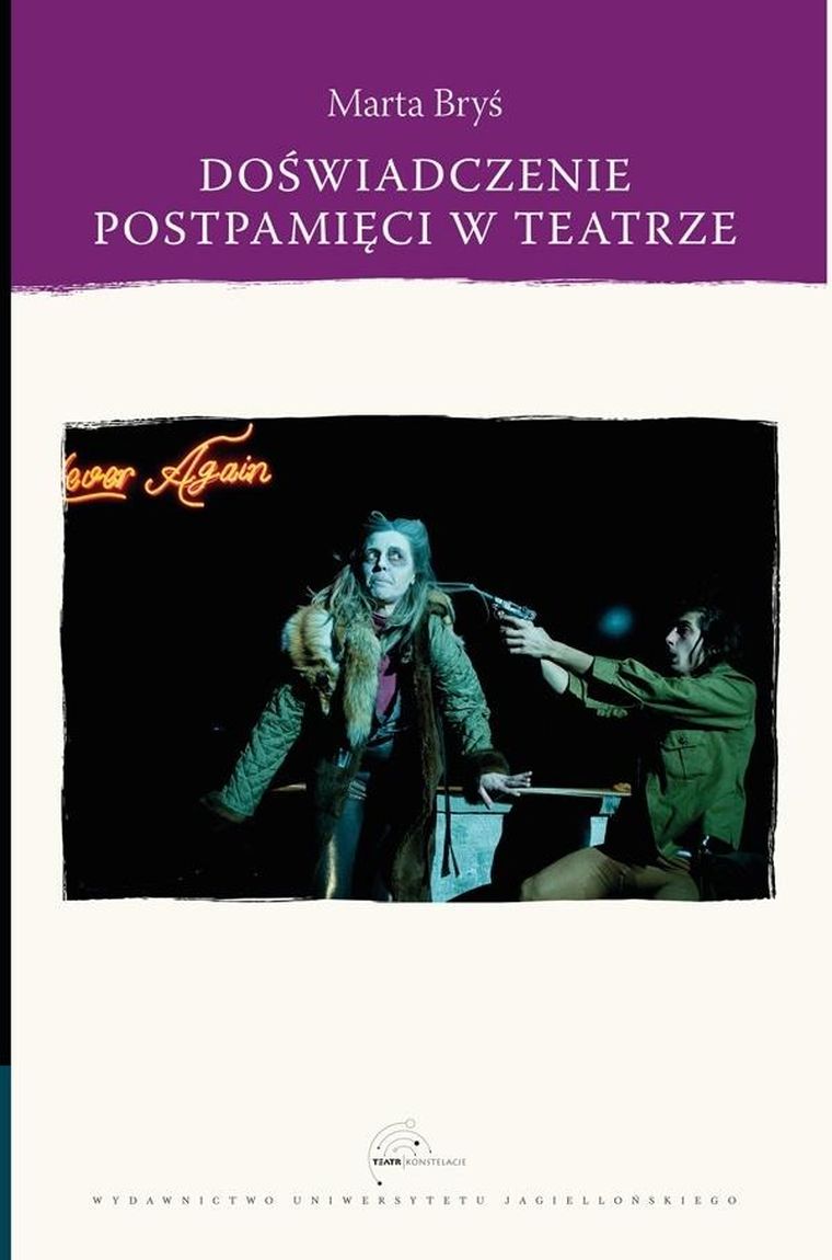 Doświadczenie postpamięci w teatrze