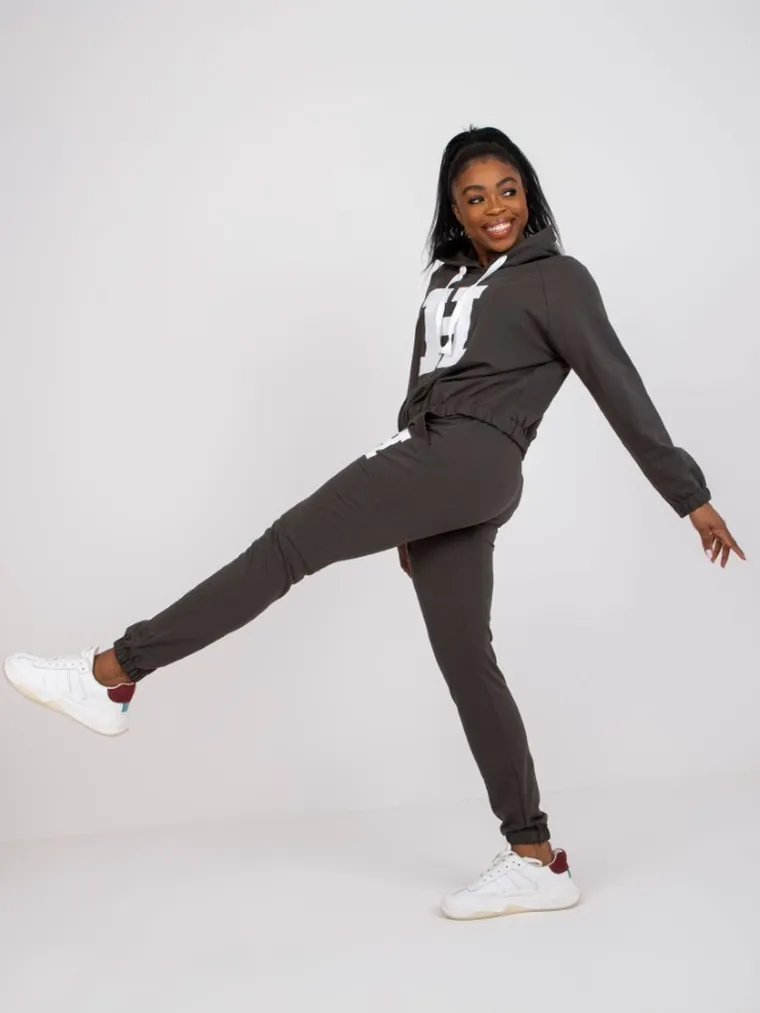 Dres damski, khaki, Relevance