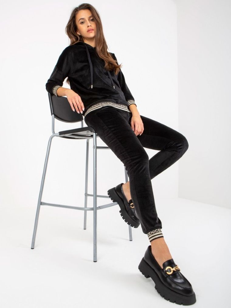 Dres damski, welurowy, czarny, Relevance