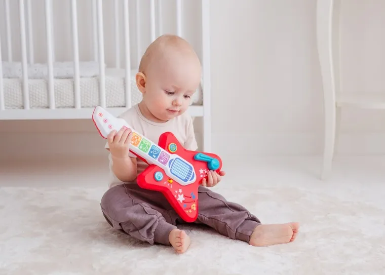 Dumel Discovery, Gitara elektryczna, zabawka interaktywna