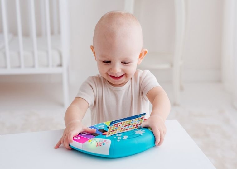 Dumel Discovery, Pianinko, zabawka interaktywna