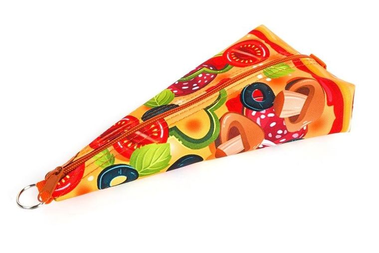 Fandy, piórnik, Pizza