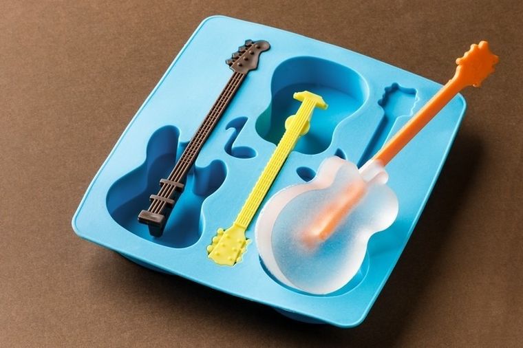 Foremka lodowa, gitara