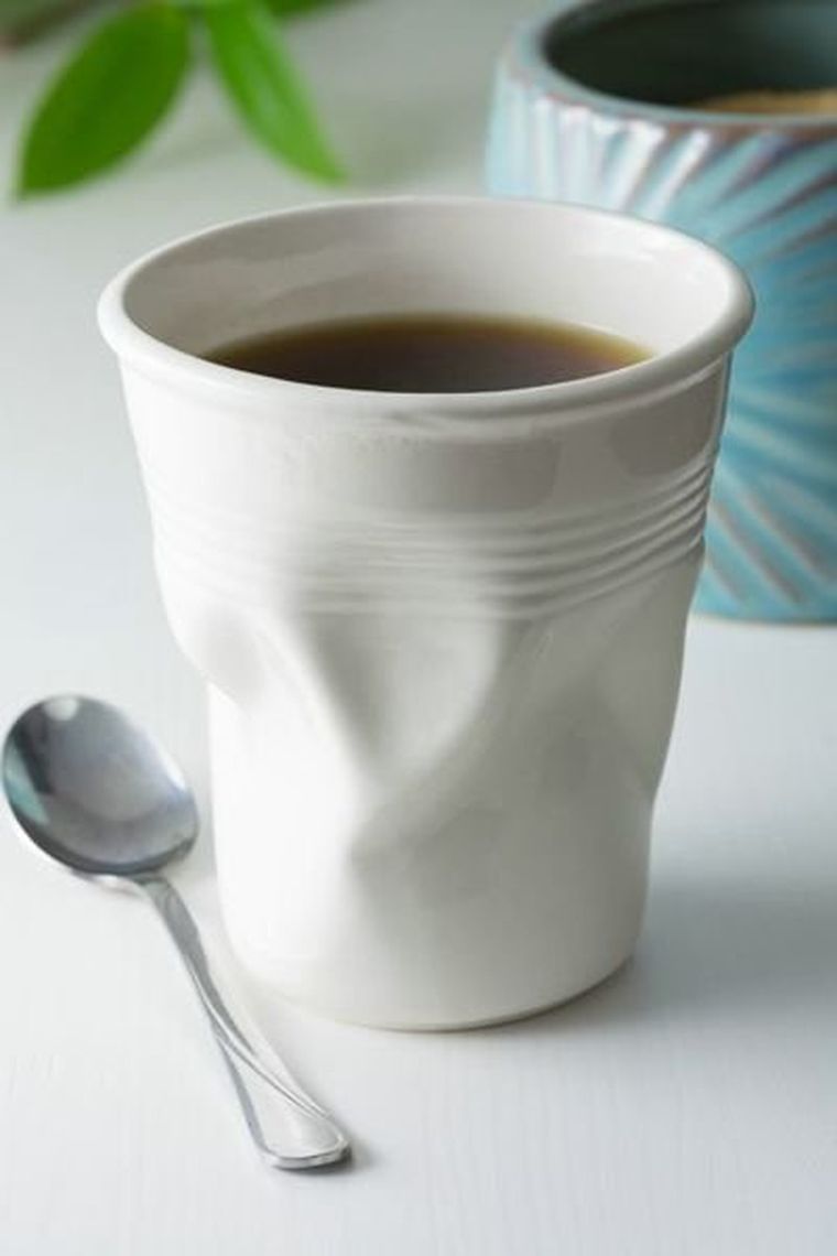 Gadget Master, zgnieciony kubek