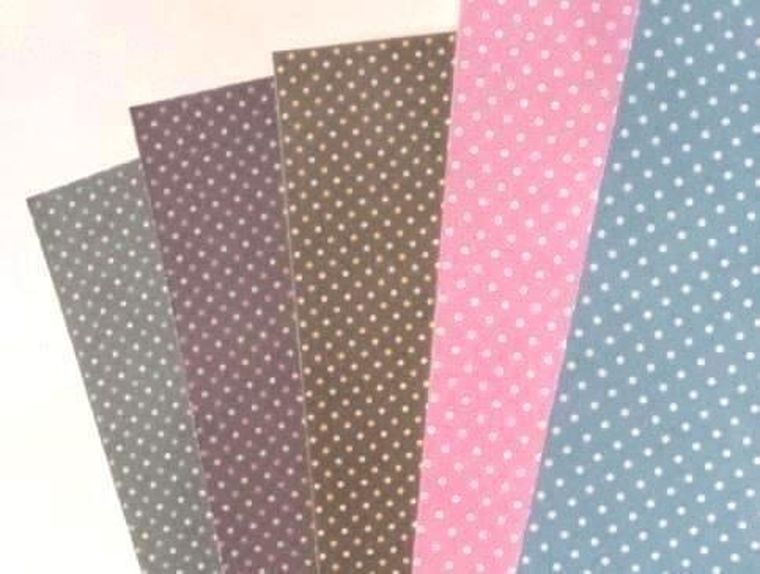 Galeria Hobby, karton w kropki, 5 arkuszy, 24-34 cm