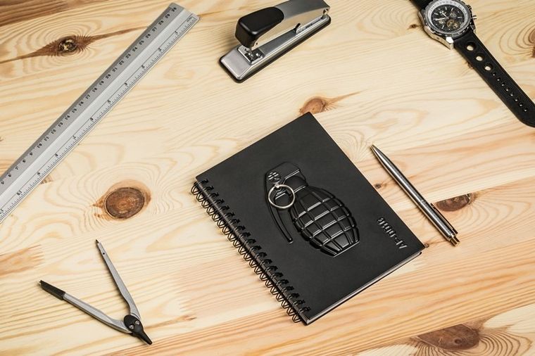 Granat, militarny notes