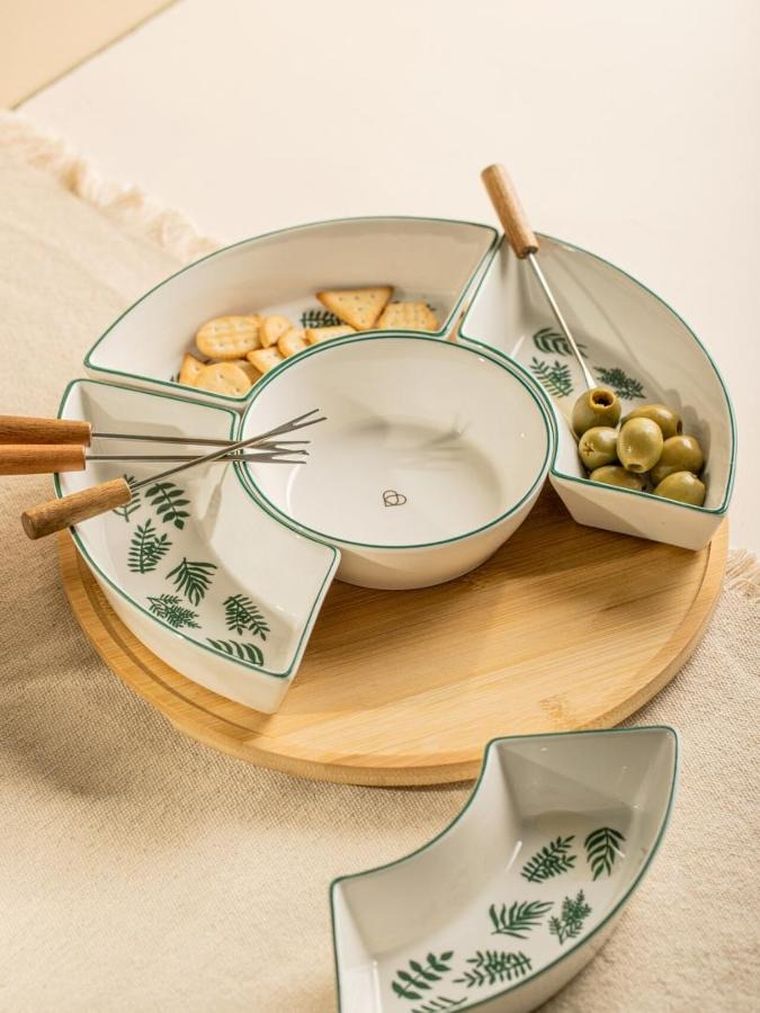 Homla, Fincan, półmisek, w zielone liście, 30 cm