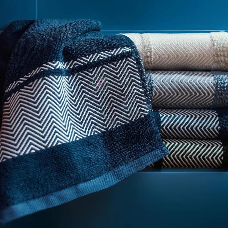 Homla, Maiara, ręcznik, bawełniany granatowy z ozdobnym przeszyciem, 50-90 cm