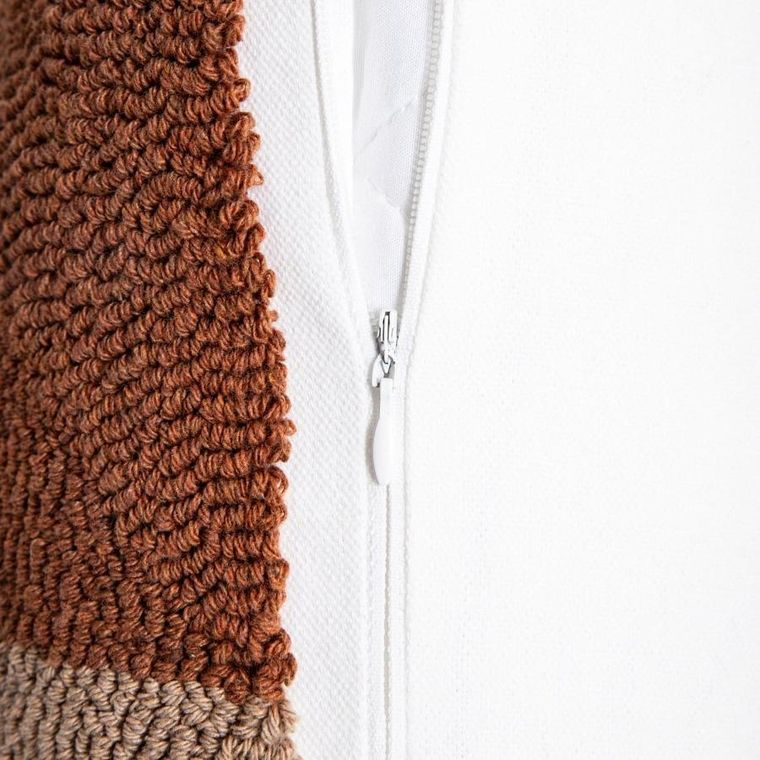 Homla, Nayla, poszewka, z tuftowanym geometrycznym wzorem, 45-45 cm