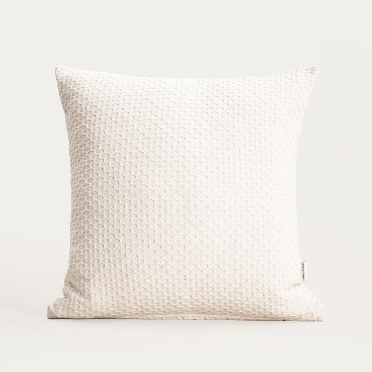 Homla, Riley, poszewka, bawełniana ecru z dekoracyjnym przeszyciem geometrycznym, 45-45 cm