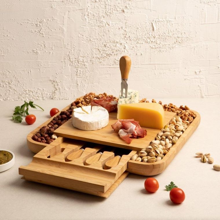 Homla, Rumi, deska do serwowania z 4 nożykami, 32-32 cm