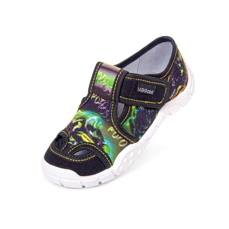 Kapcie chłopięce, czarne, Adaś, Vi-Gga-Mi