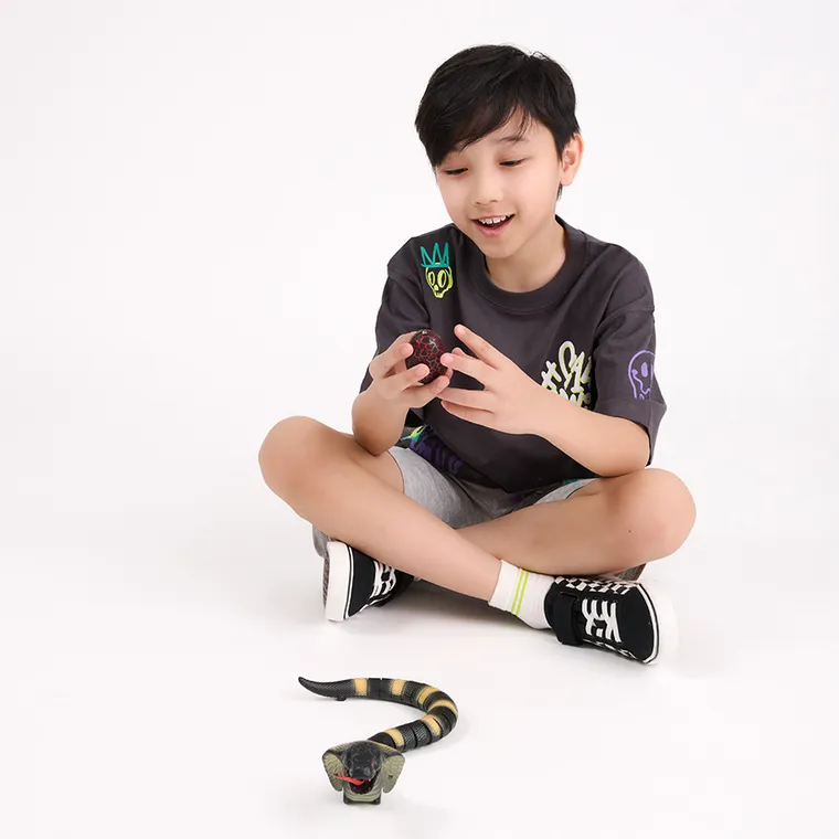 Kobra, wąż zdalnie sterowany