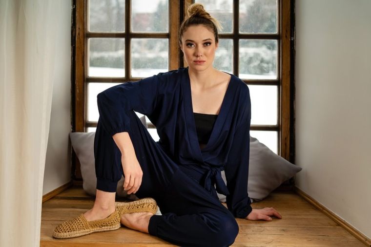 Komplet damski, Spodnie materiałowe, Bluzka z długim rękawem, granatowy, Yoga, Miracle