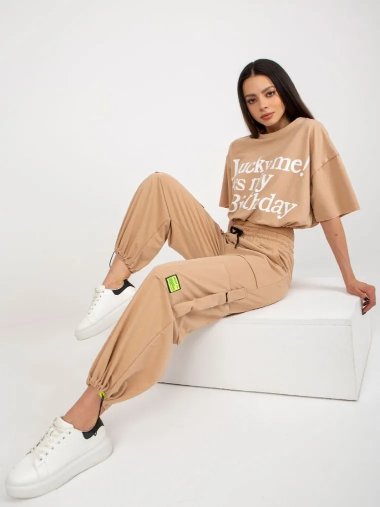 Komplet damski, T-shirt, Spodnie dresowe, beżowy, BADU