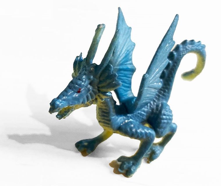 Kosmos, jaja smoka, wykopaliska, figurka