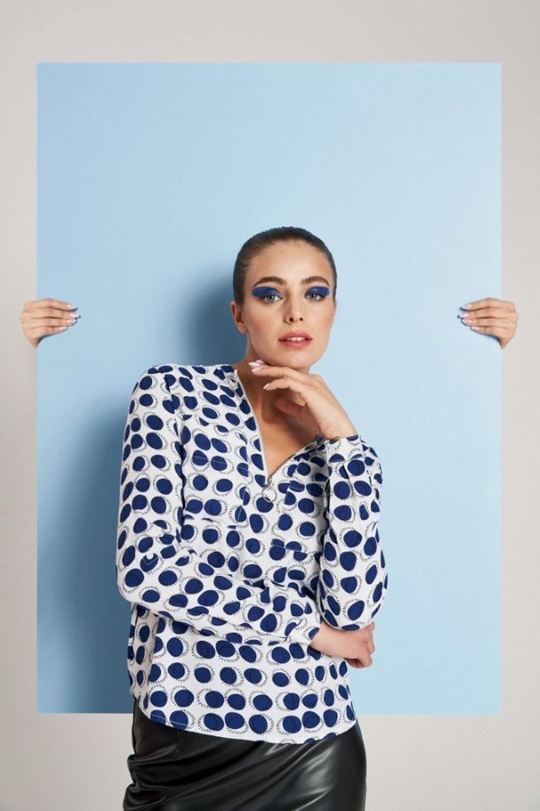 Koszula damska z długim rękawem, biała, Moodo