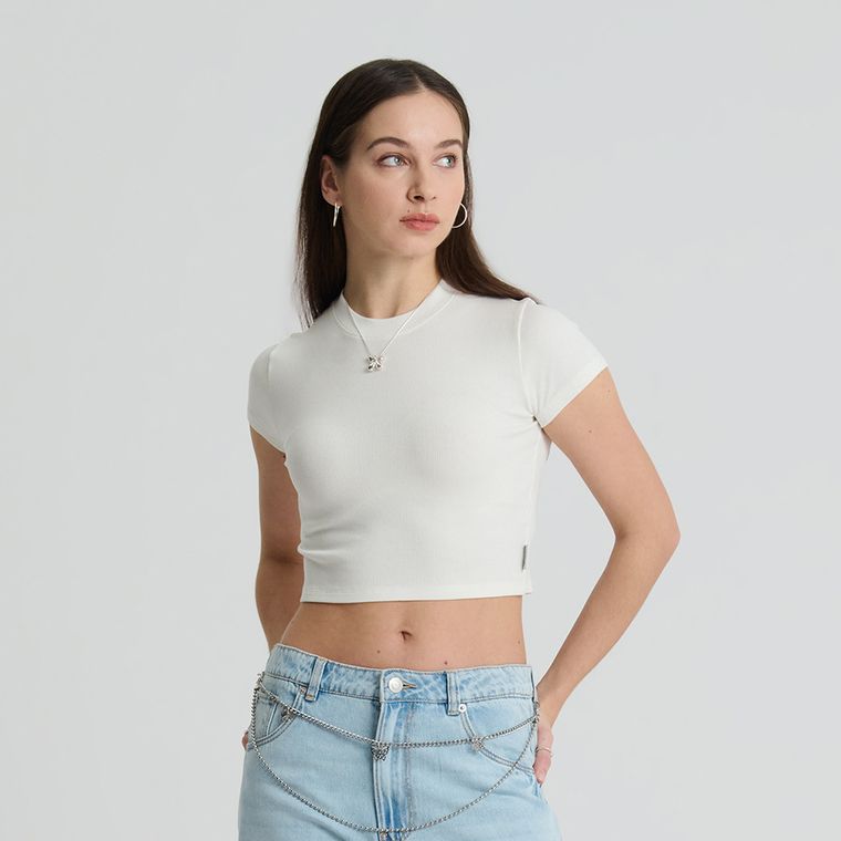 Koszulka crop top z dodatkiem modalu NOWEAR