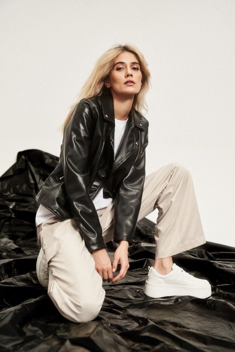 Kurtka ramoneska damska, czarna, Moodo