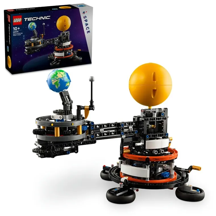 LEGO Technic, Planeta Ziemia i Księżyc na orbicie, 42179