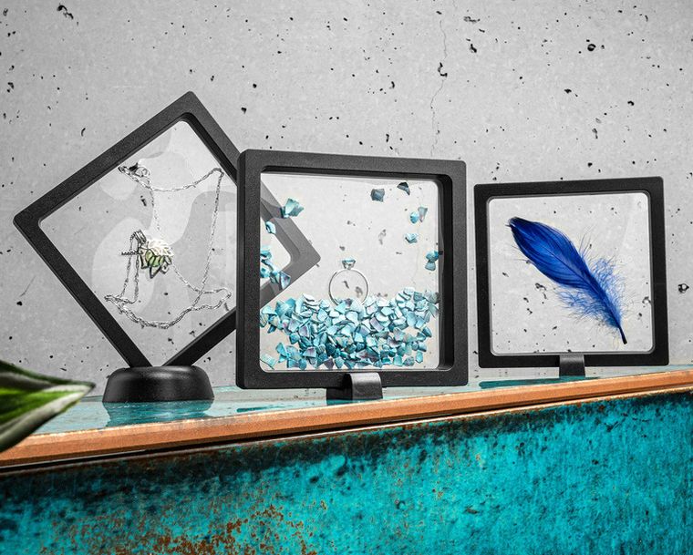 Lewitujące ramki wspomnień, czarne