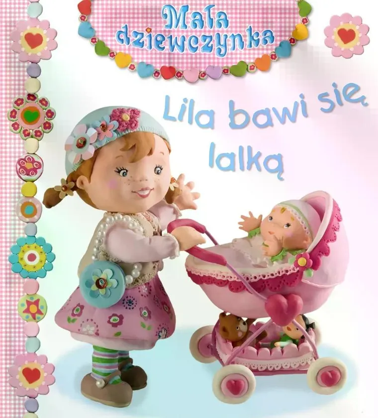 Lila bawi się lalką. Mała dziewczynka