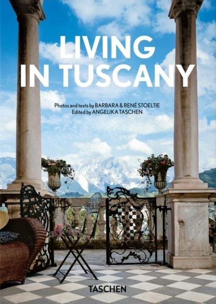 Living in Tuscany. 45th Ed. (wersja angielska)