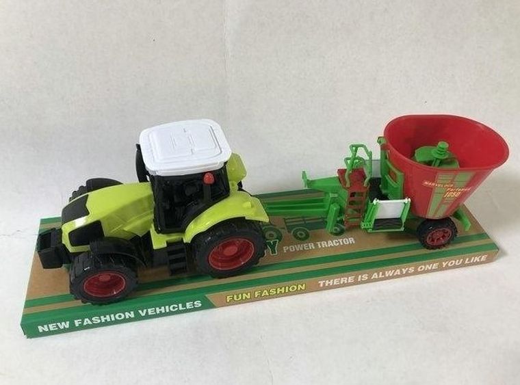Macyszyn Toys, traktor z maszyną rolniczą, paszowóz