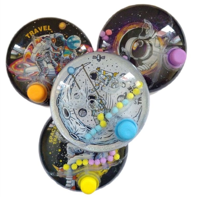 Madej, Kosmos, gra wodna