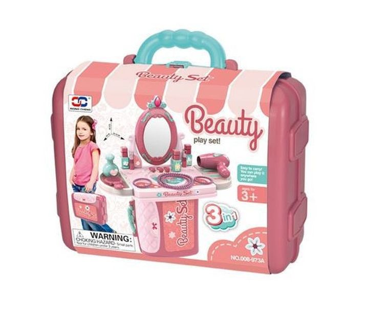 Madej, toaletka w walizce