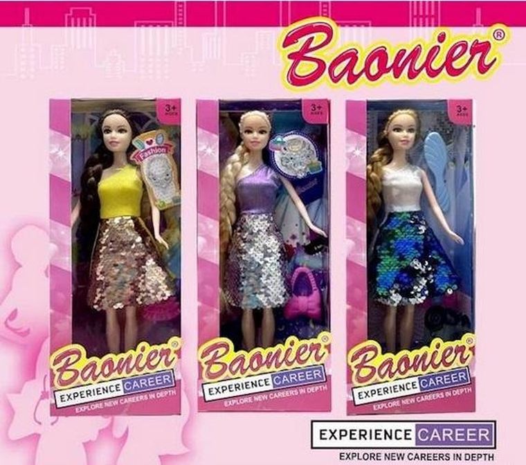 Maksik, lalka z akcesoriami, cekinowa spódnica