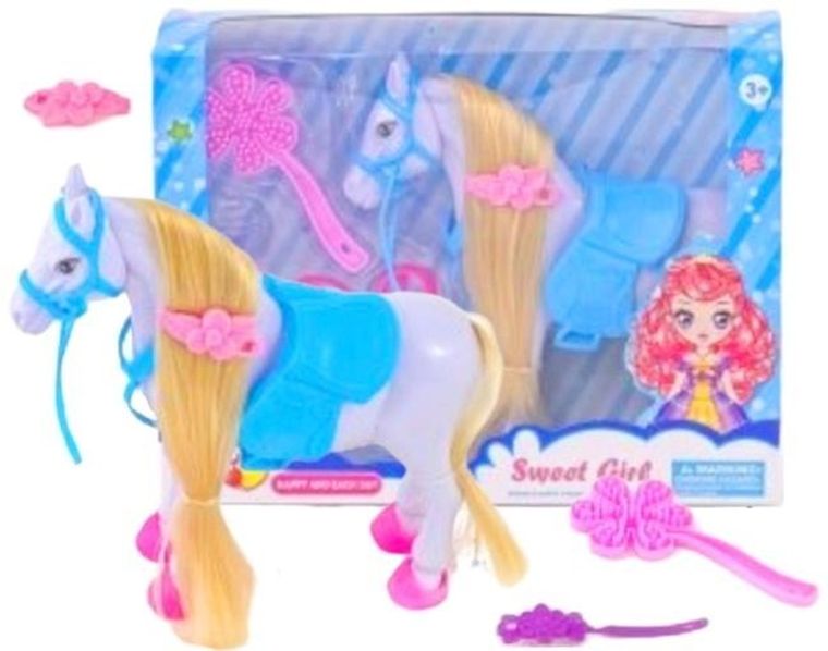 Merkpol, koń z akcesoriami do czesania grzywy