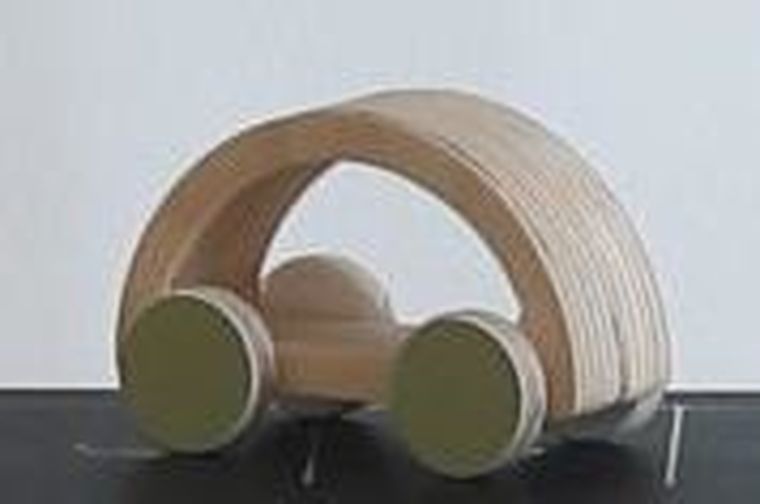 Milin, samochodzik z zielonymi kołami