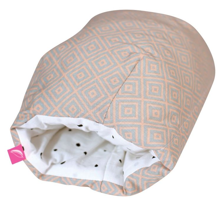 Motherhood, mufka - poduszka do karmienia, kwadraty różowe