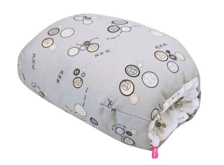 Motherhood, mufka, poduszka do karmienia, szare guziki