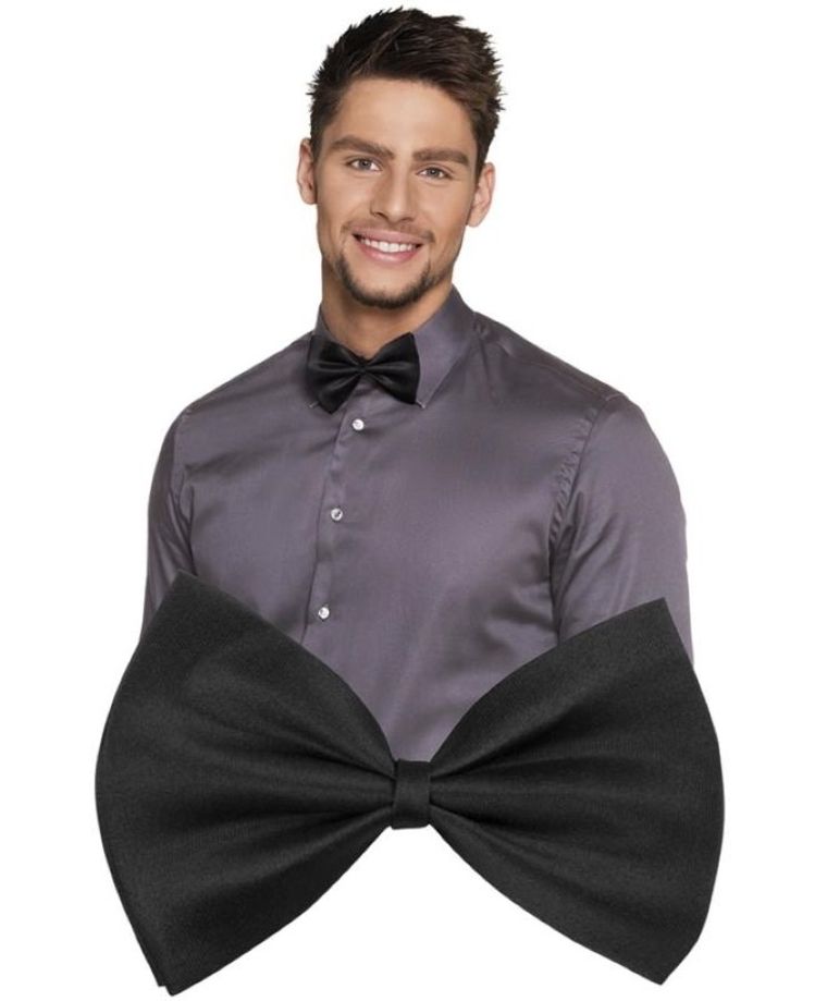 Mucha atłasowa, czarna