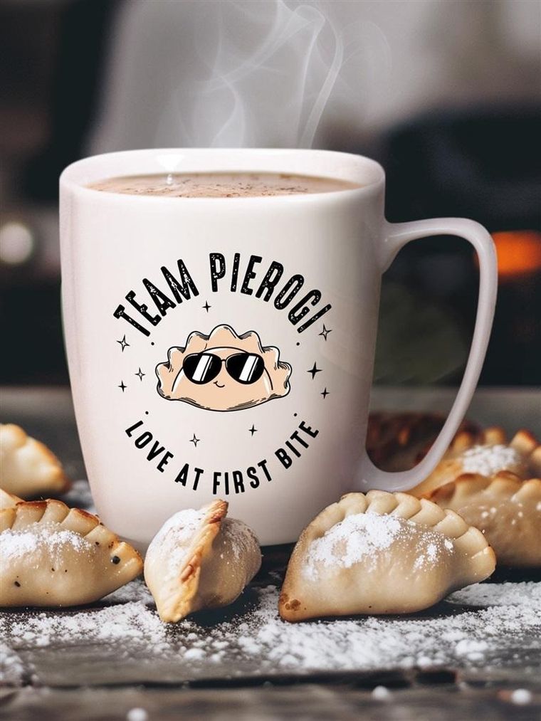 Nadwyraz.com, kubek, team pierogi