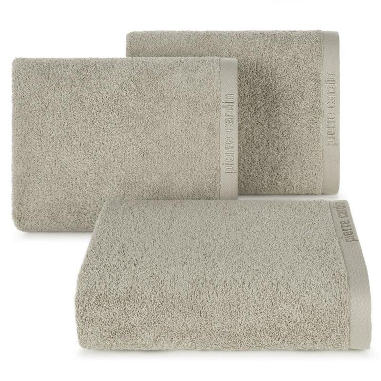 Pierre Cardin, ręcznik Evi