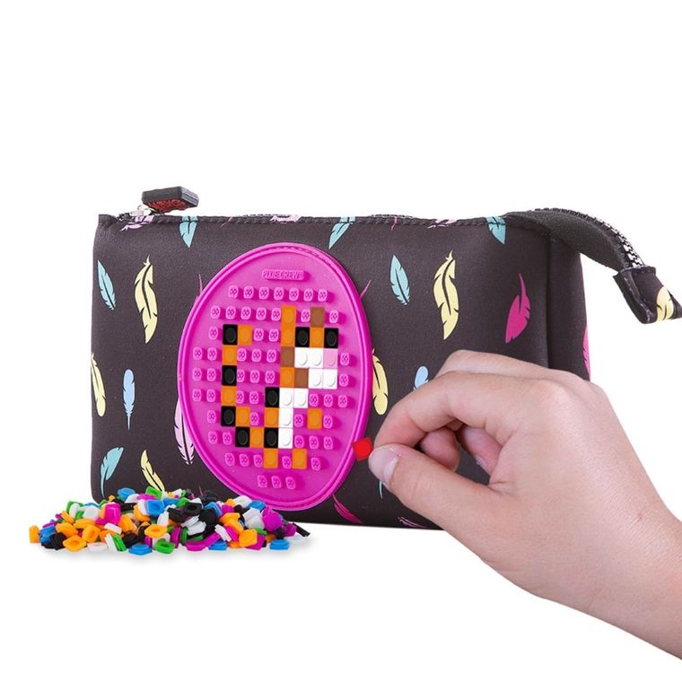 Pixie Crew, neoprenowy piórnik saszetka, piórka, różowy panel