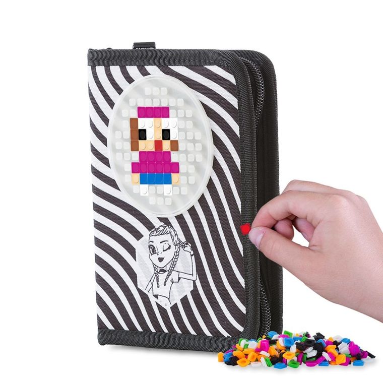 Pixie Crew, Zebra, piórnik jednokomorowy, panel świecący w ciemności