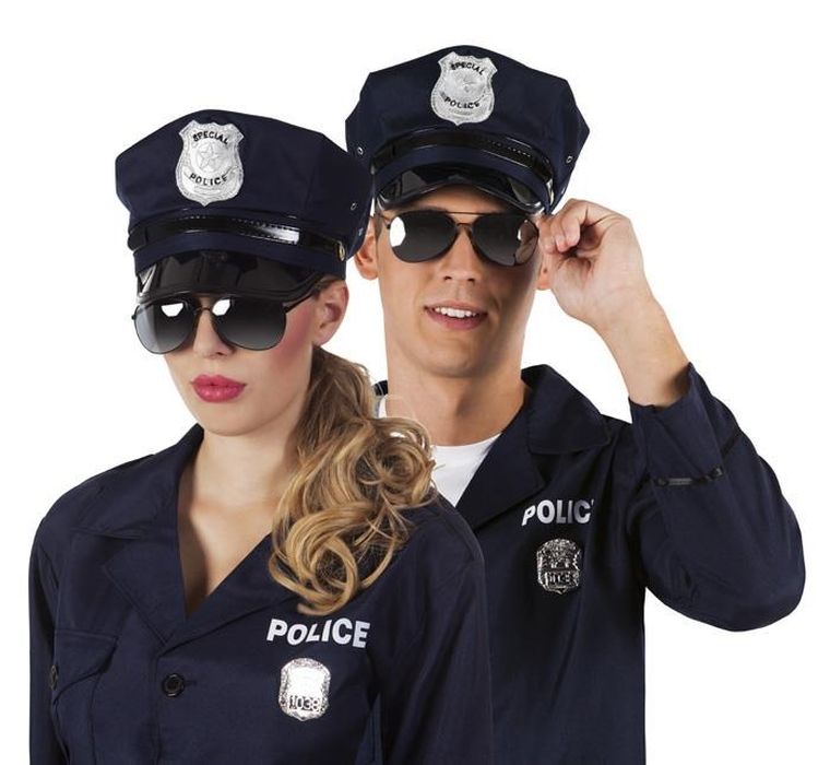 Policjant, okulary