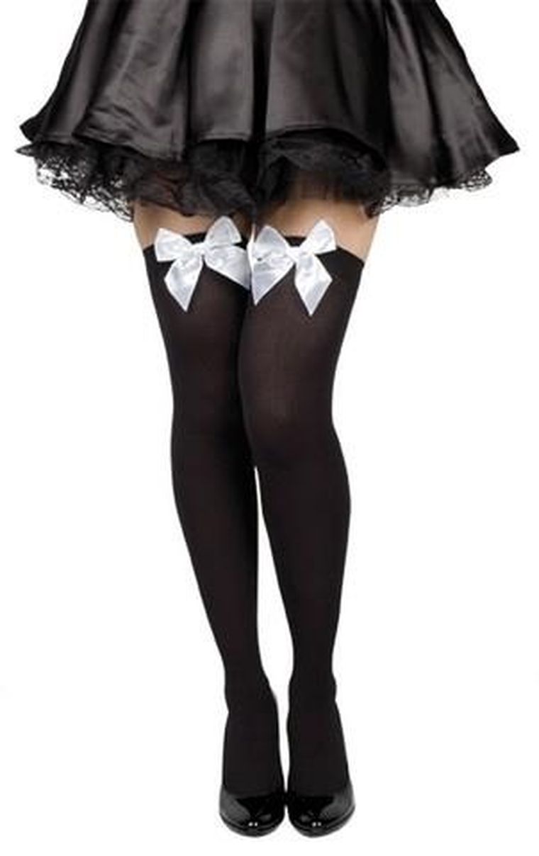 Pończochy czarne, kokardy białe