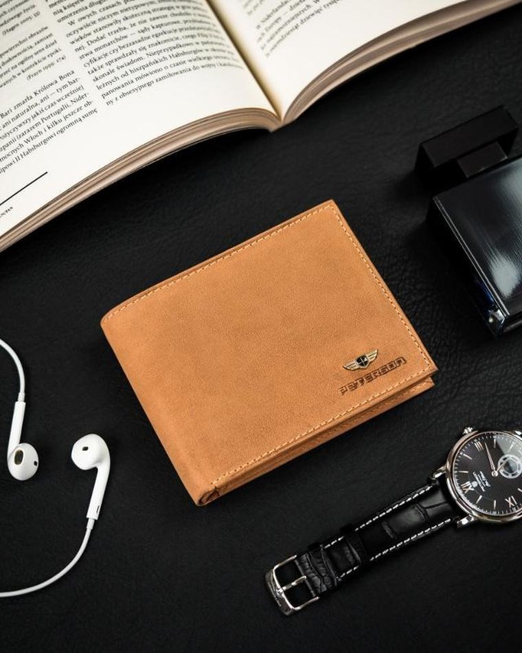 Portfel, brązowy, skórzany, RFID, Peterson